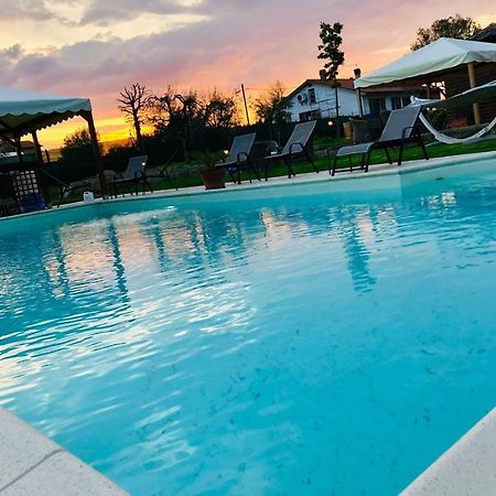 Agriturismo Quercetelli كاستيغليون ديل لاغو المظهر الخارجي الصورة