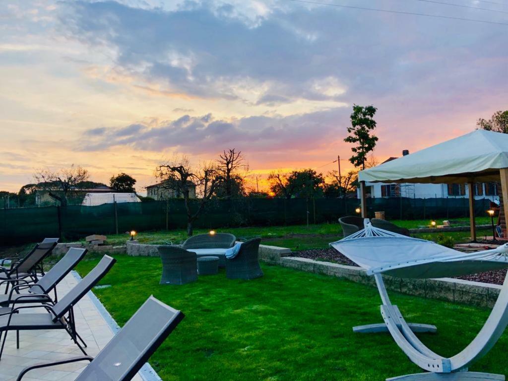 Agriturismo Quercetelli كاستيغليون ديل لاغو المظهر الخارجي الصورة